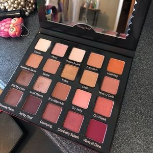 BASICALLY NEW MAKEUP PALATE